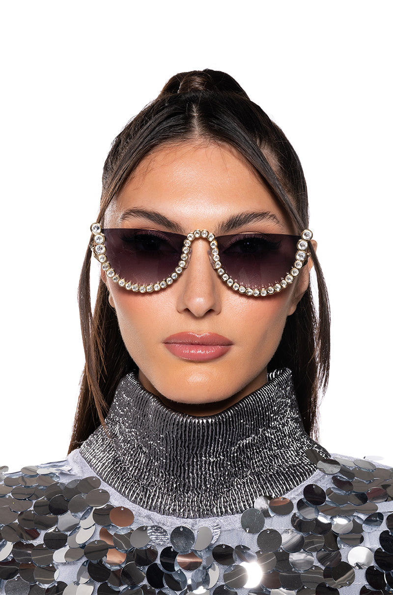 CLASSY BLING SUNGLASSES