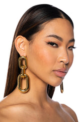 OVERSIZED LINK EARRING IN GOLD