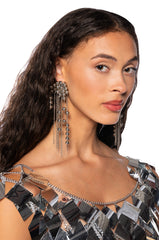 POSE FOR A FLIC EARRING