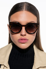 PUT IT ON MY TAB SUNNIES