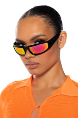 SPORT MODE REFLECTIVE SUNNIES