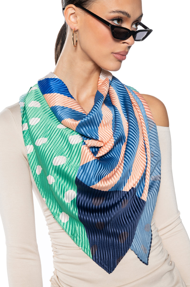 WOODSTOCK PLISSE SCARF TOP COMBO